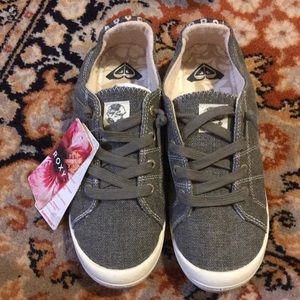Roxy sneakers